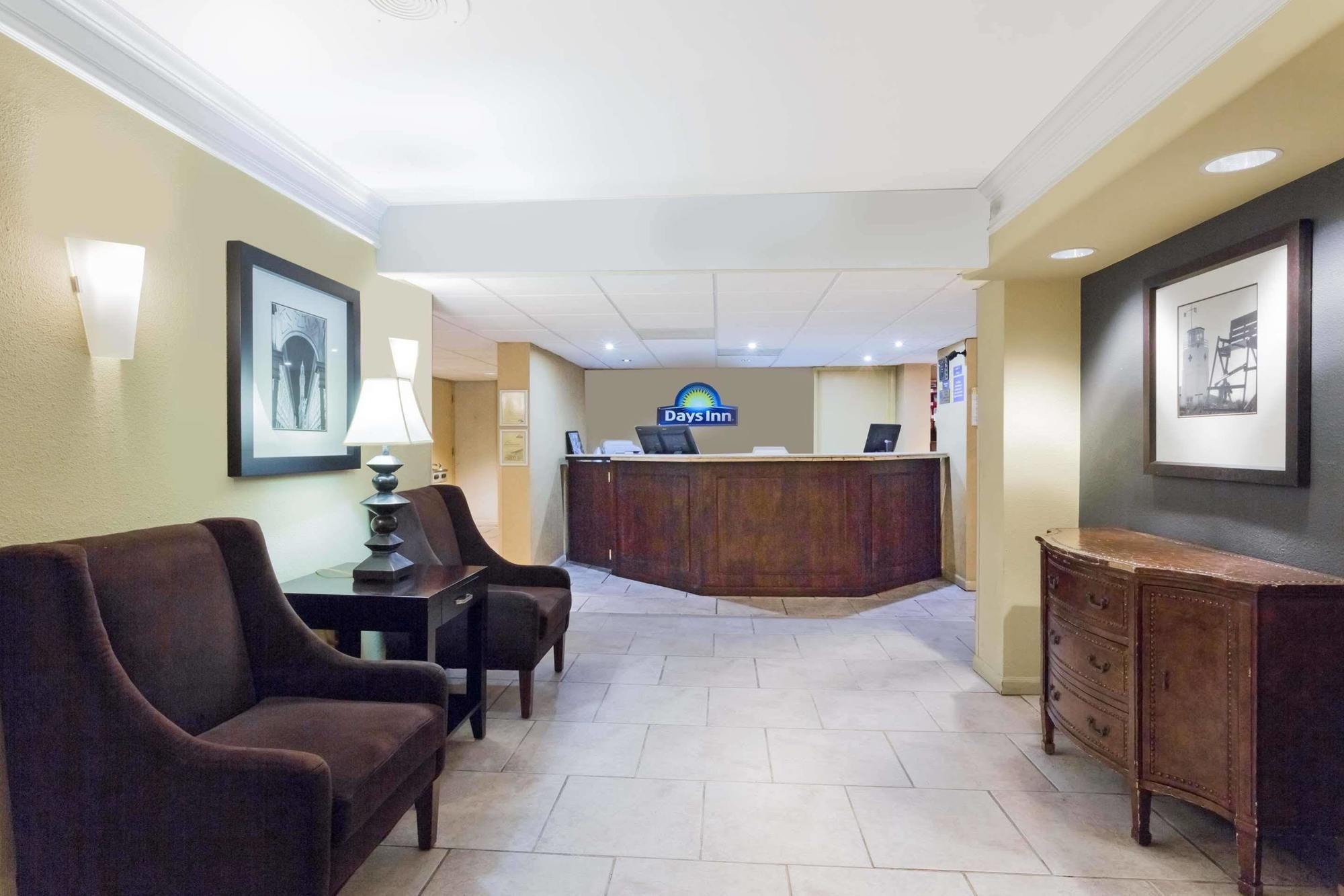 Days Inn By Wyndham Neptune Beach Jacksonville Beach Exterior foto